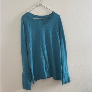Banana Republic Men's Teal V-Neck Sweater